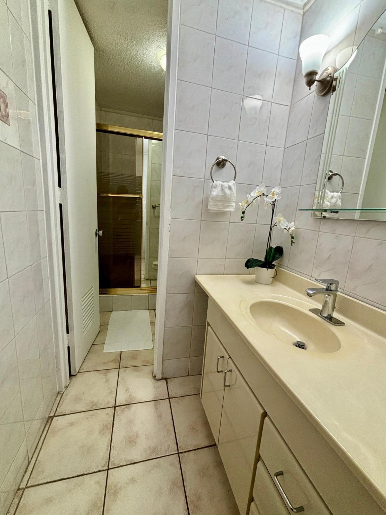 Downtown Beachfront Isla Verde Luxury Apartment Сан Хуан Екстериор снимка
